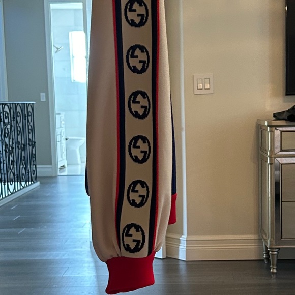 Gucci track jacket 🍒🍒 - Picture 3 of 8